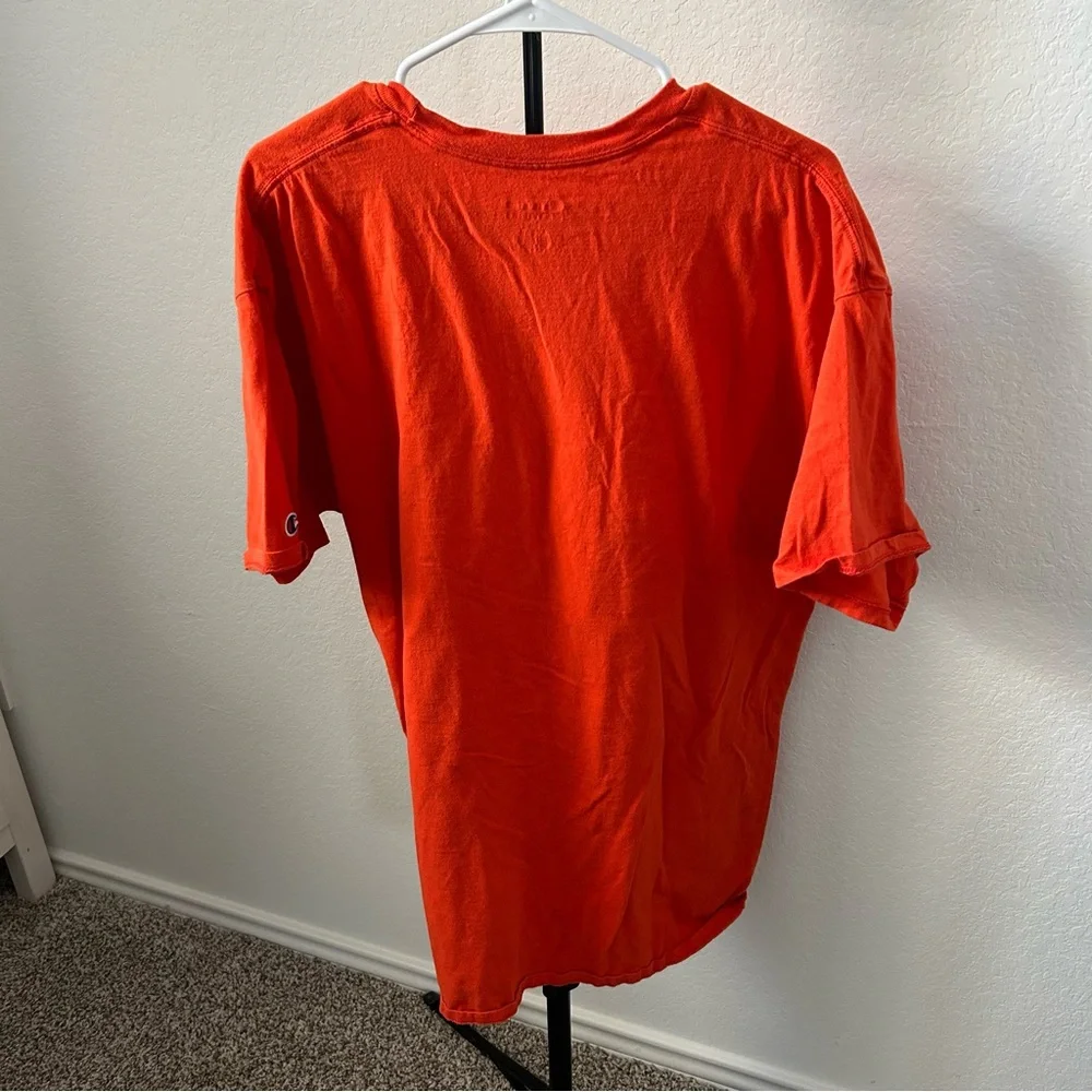 🌿 Champion Men's Bright Orange Tee - Picture 4 of 4